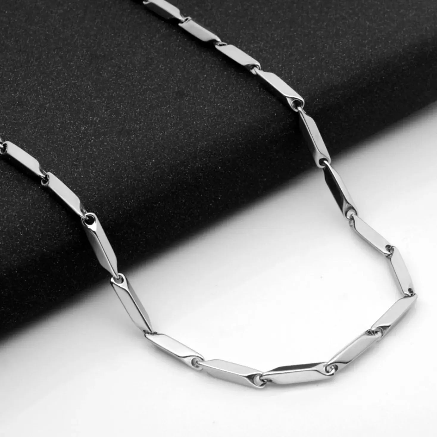 Fenico Accessories ArrowLink - Stainless Steel Chain Necklace 